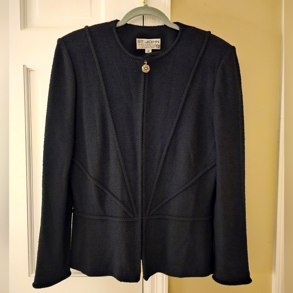 ❤️ST. JOHN Black Jacket, Size 12